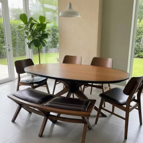 Conan Dining (Oval)